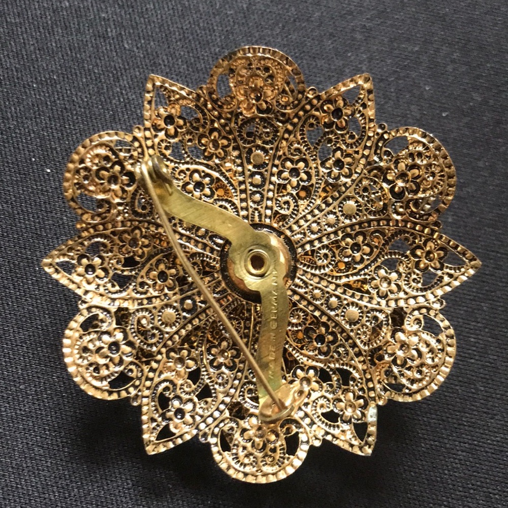 Filigree flower Brooch Germany Enameled VINTAGE - Picture 3 of 7